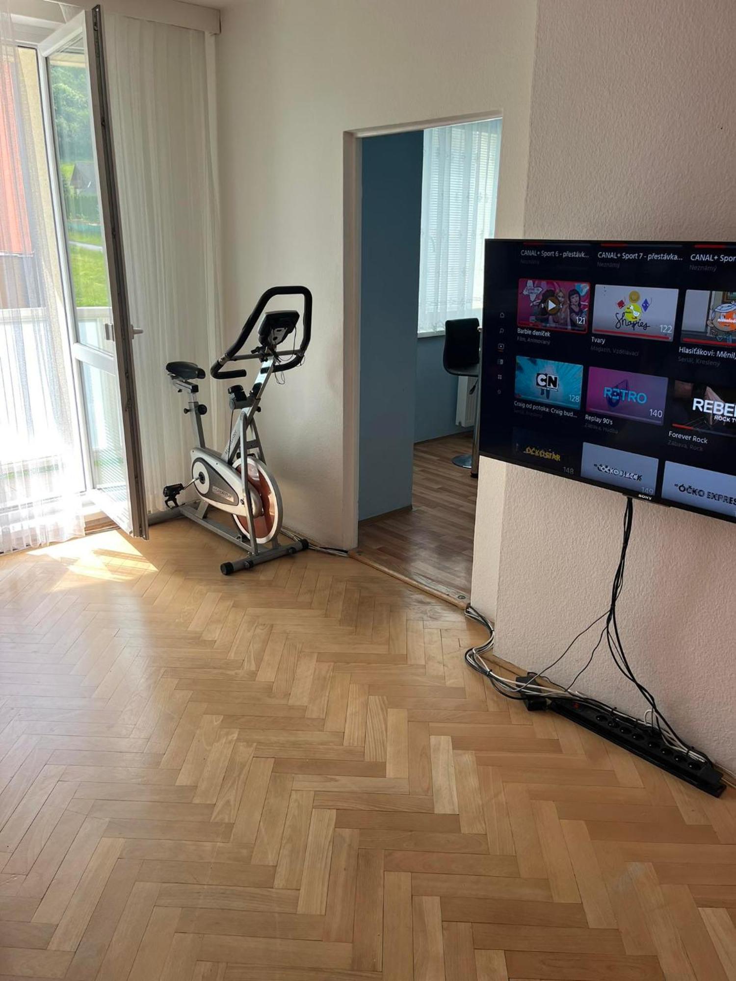 Ferienwohnung Ubytovani V Soukromi S Infrasaunou, Bezeckym Pasem A Cyklotrenazerem Jeseník Exterior foto